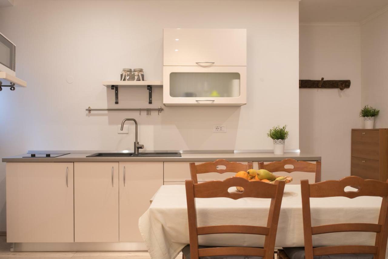 Apartment Vale ロヴィニ エクステリア 写真
