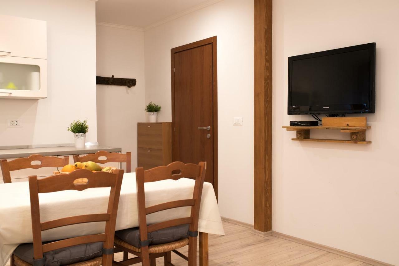 Apartment Vale ロヴィニ エクステリア 写真