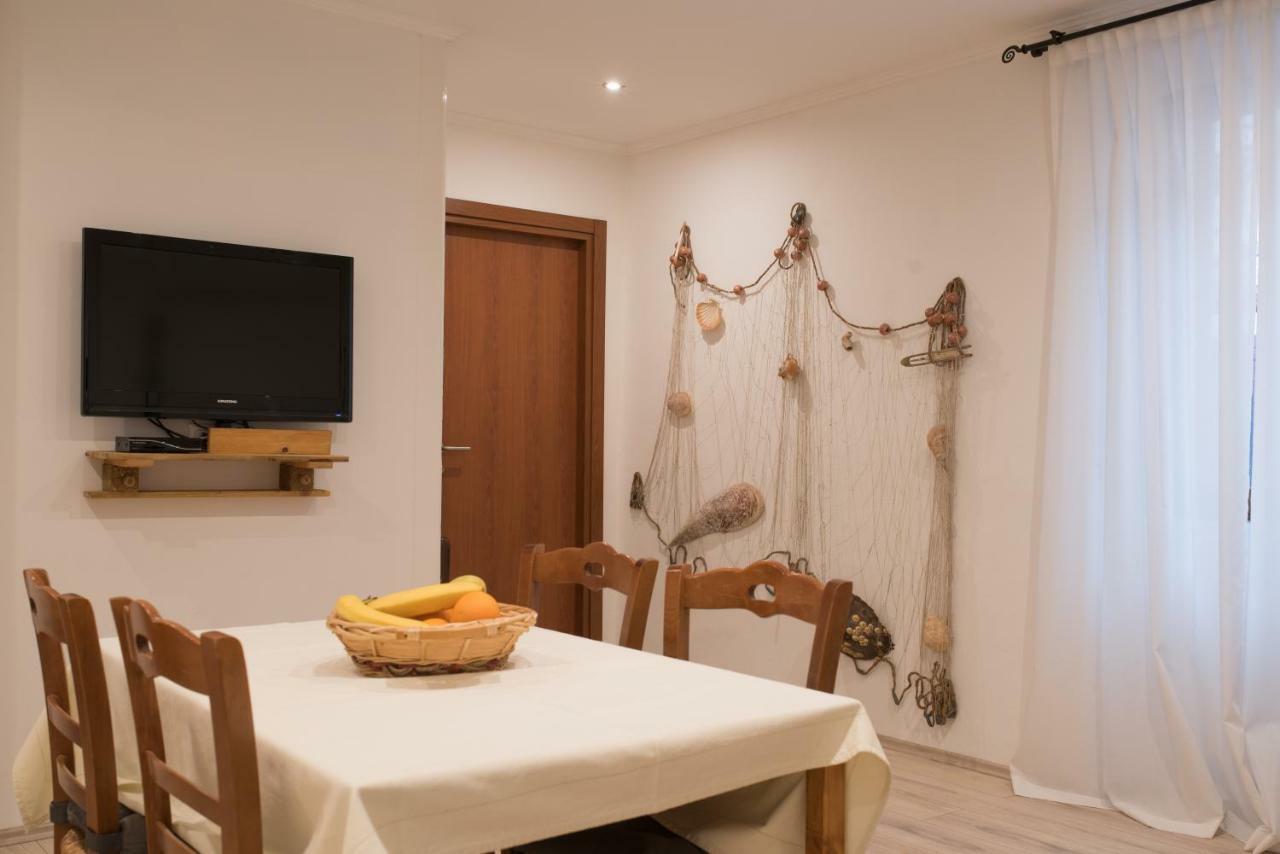 Apartment Vale ロヴィニ エクステリア 写真